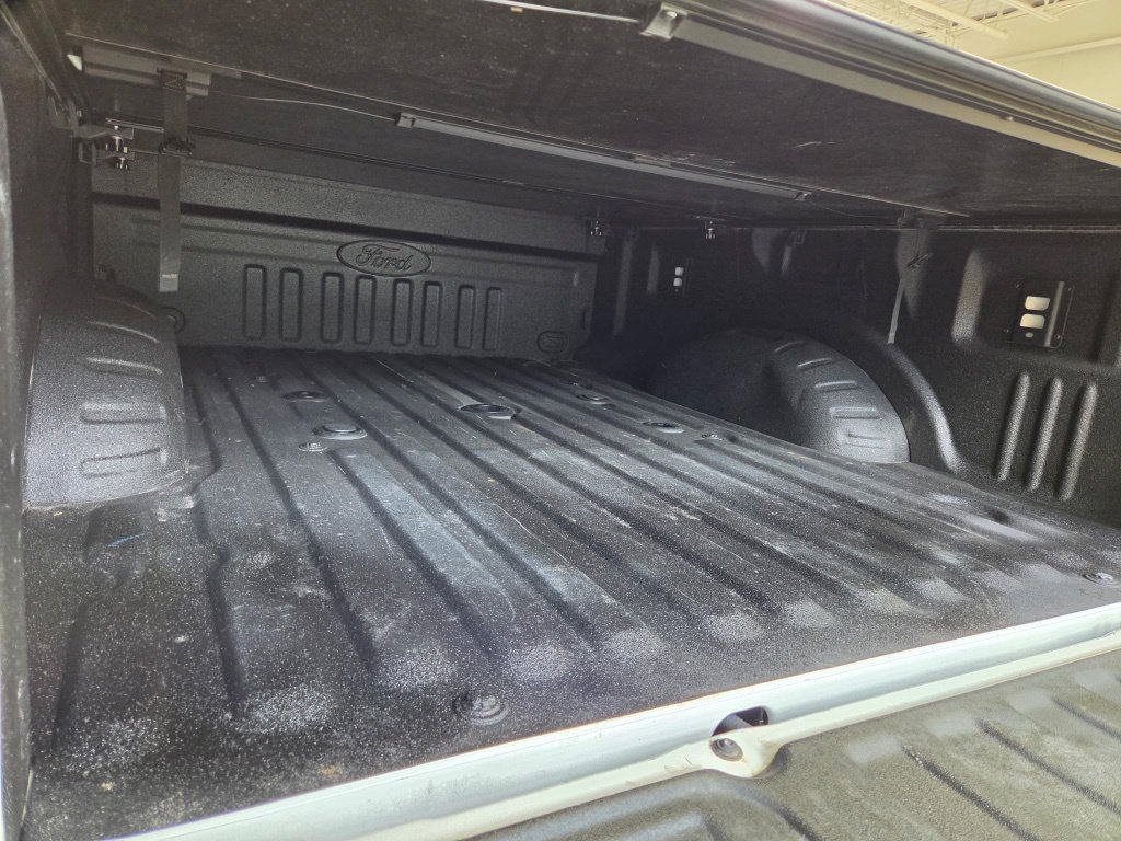 Used 2025 Ford F250 4x4 Crew Cab Super Duty image 11