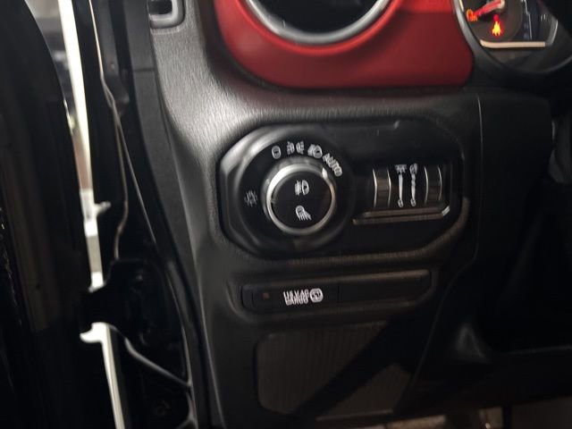 Used 2020 Jeep Gladiator Rubicon image 16