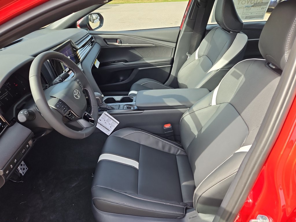 New 2026 Toyota Camry SE FWD image 17