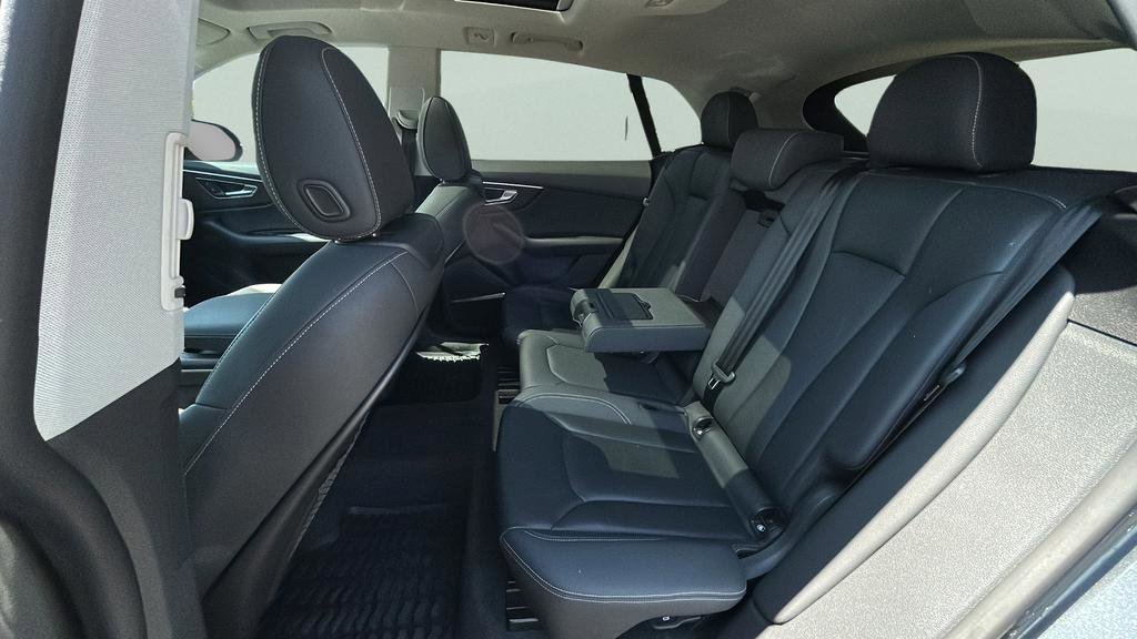 Used 2019 Audi Q8 Premium Plus w/ Premium Plus image 14