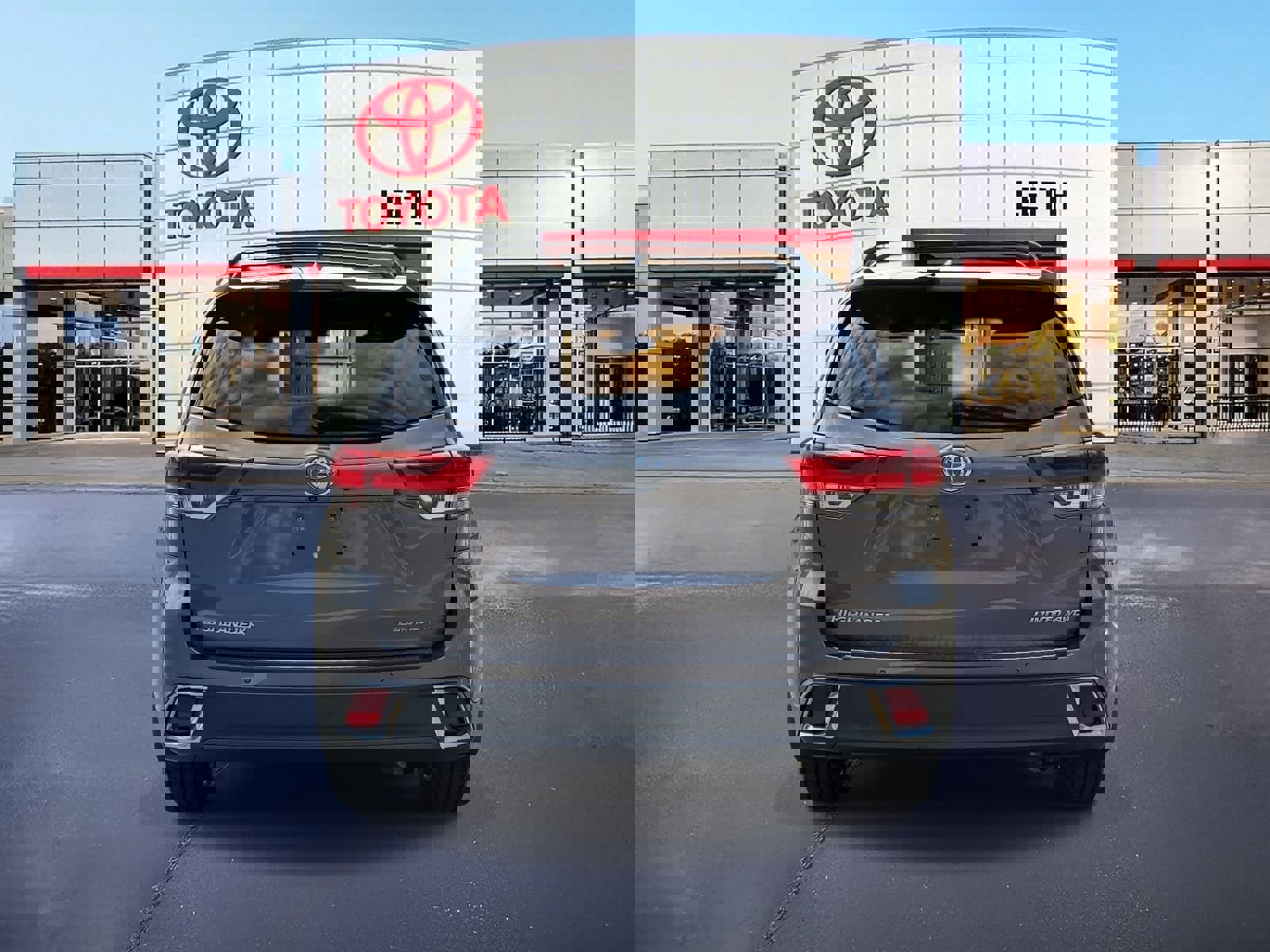 Used 2018 Toyota Highlander Limited image 6