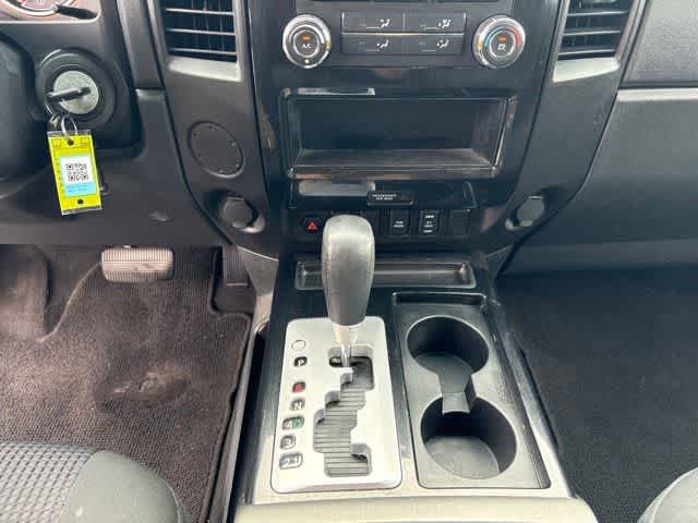 Used 2015 Nissan Titan SV w/ SV Value Truck Package RWD image 19