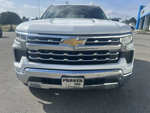 Used 2022 Chevrolet Silverado 1500 LTZ AWD/4WD image 2