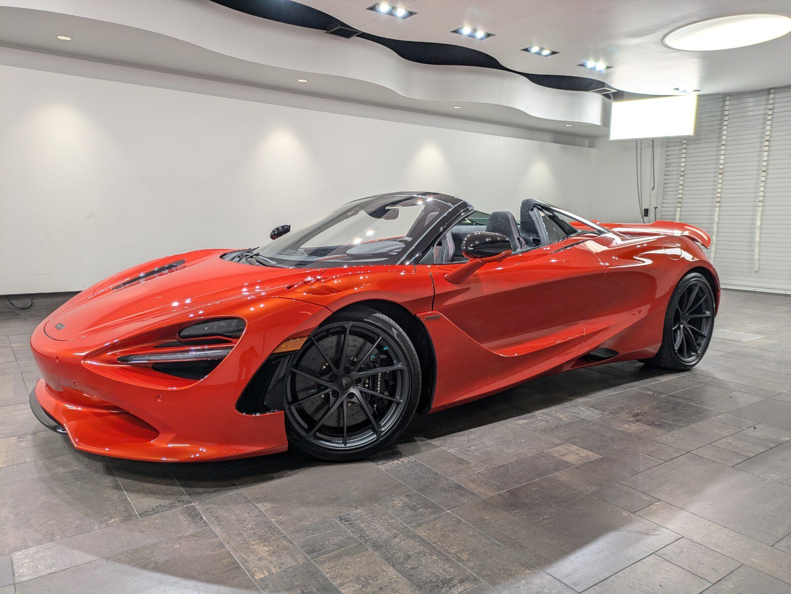 New 2025 McLaren 750S Spider