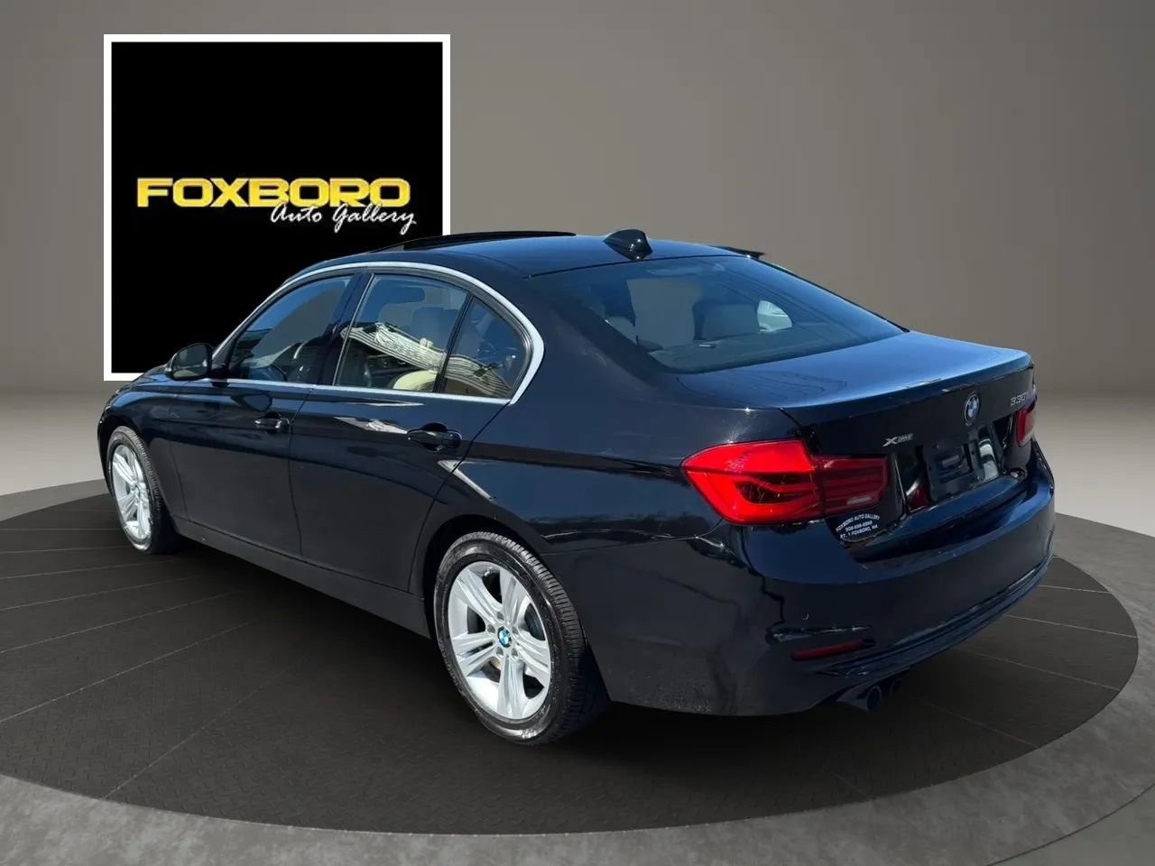 Used 2017 BMW 330i xDrive Sedan AWD/4WD image 7