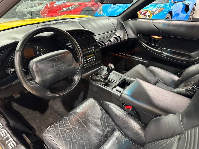 Used 1996 Chevrolet Corvette Convertible RWD image 11