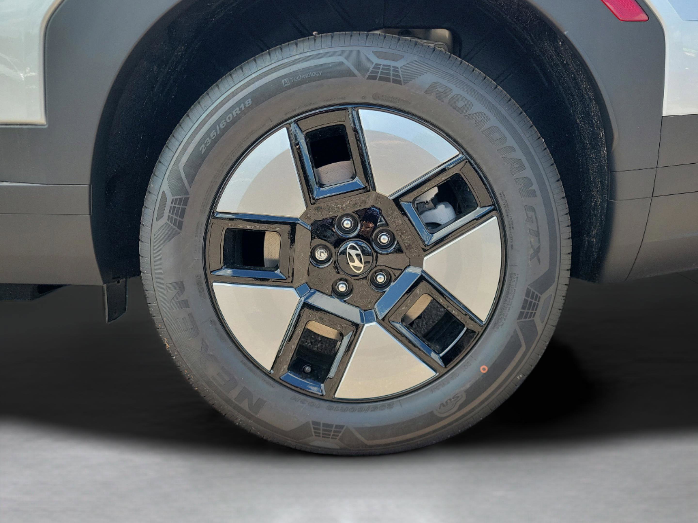 New 2026 Hyundai Santa Fe SE image 5