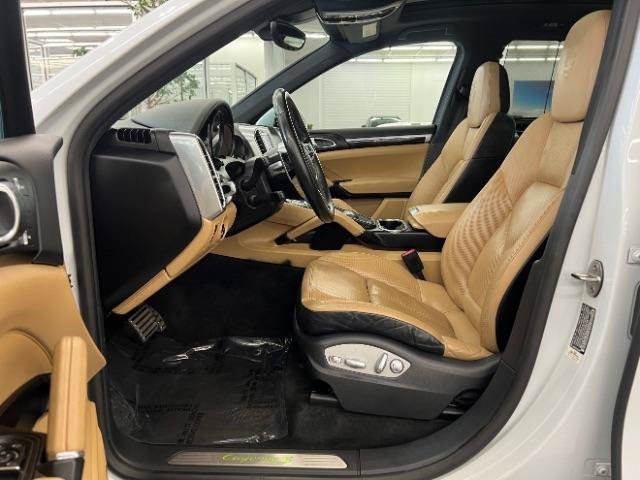 Used 2017 Porsche Cayenne S Platinum w/ Premium Package Plus (Pjy) AWD/4WD image 33