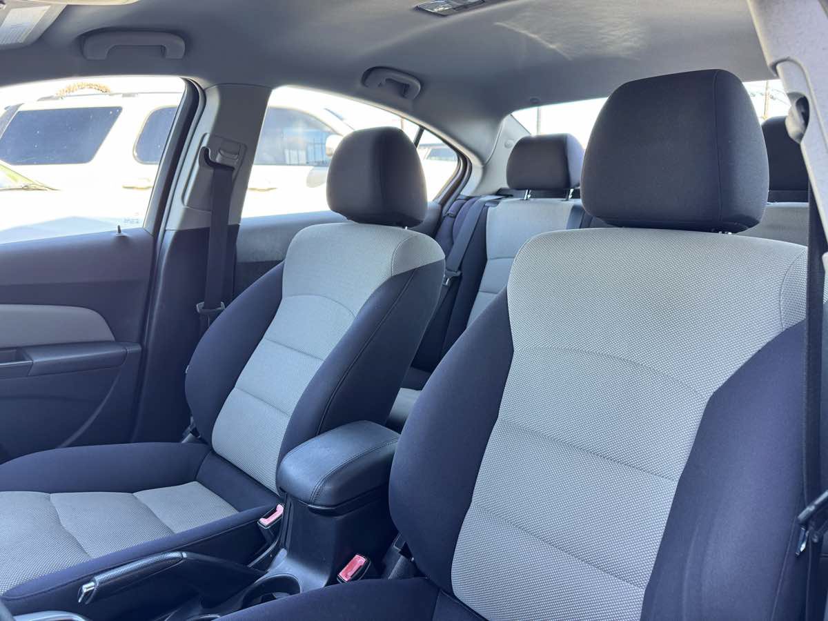 Used 2012 Chevrolet Cruze LS w/ Connectivity Package FWD image 35