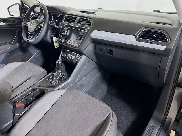 Used 2021 Volkswagen Tiguan S image 26