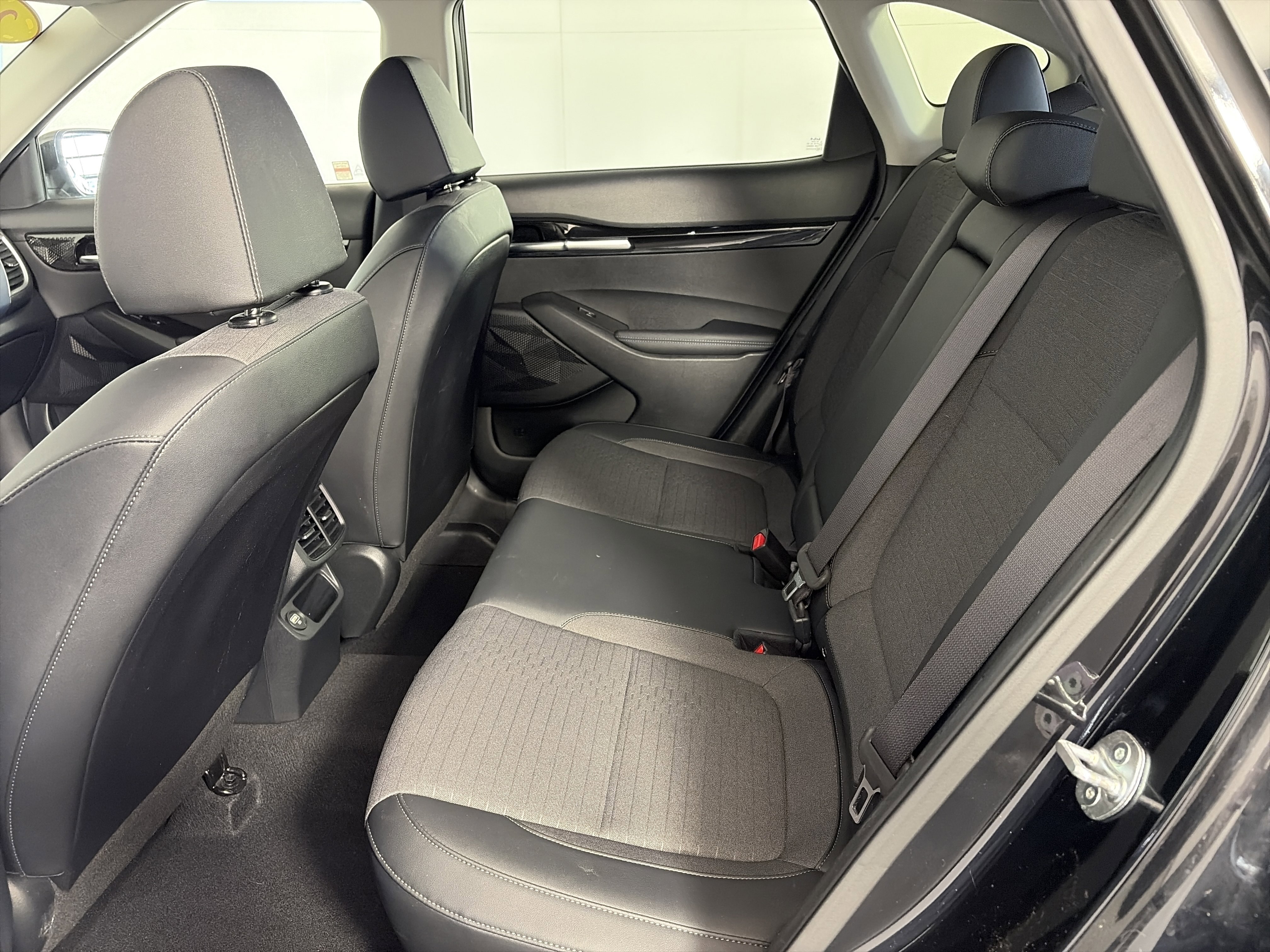 Certified 2023 Kia Seltos Nightfall Edition image 7