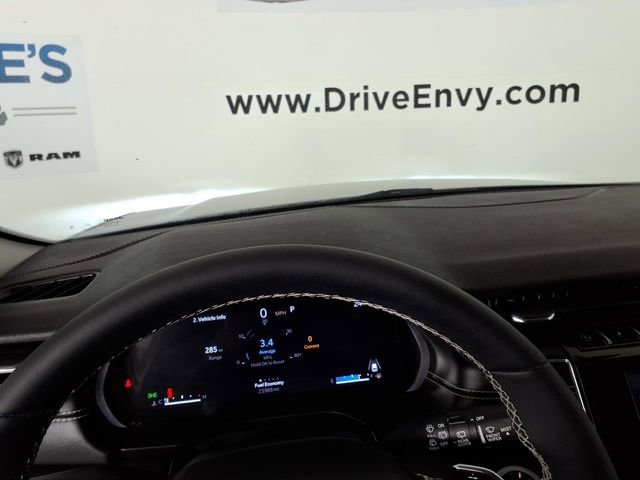 Used 2023 Jeep Grand Cherokee Laredo w/ Luxury Tech Group I image 24