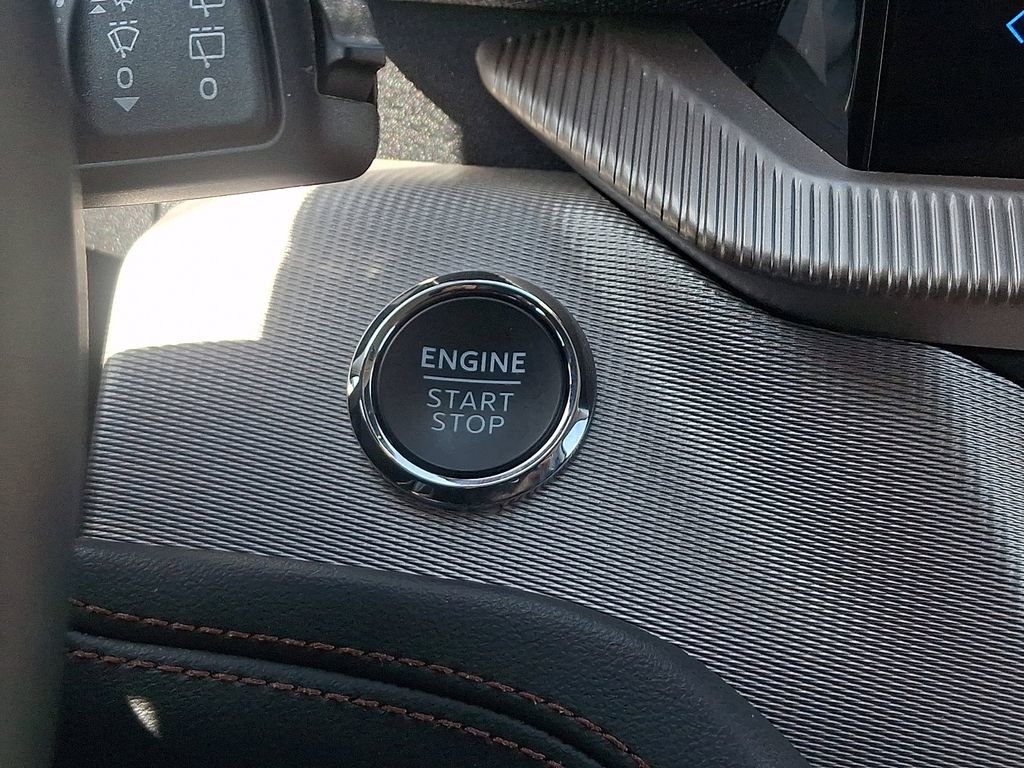 Used 2025 Ford Explorer Active w/ Active Comfort Package AWD/4WD image 24