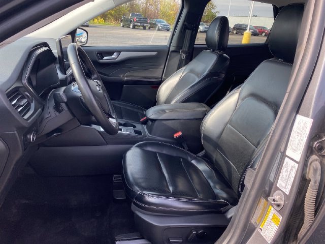 Used 2024 Ford Escape Platinum AWD/4WD image 16
