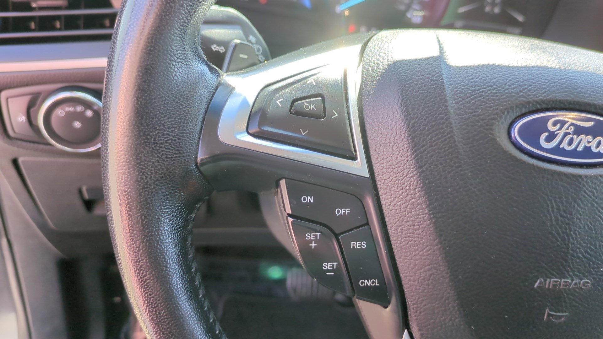 Used 2017 Ford Edge SEL w/ Equipment Group 201A image 17