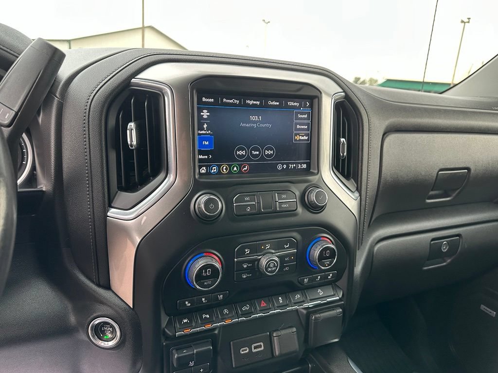 Used 2021 Chevrolet Silverado 1500 LTZ w/ LTZ Premium Package AWD/4WD image 16