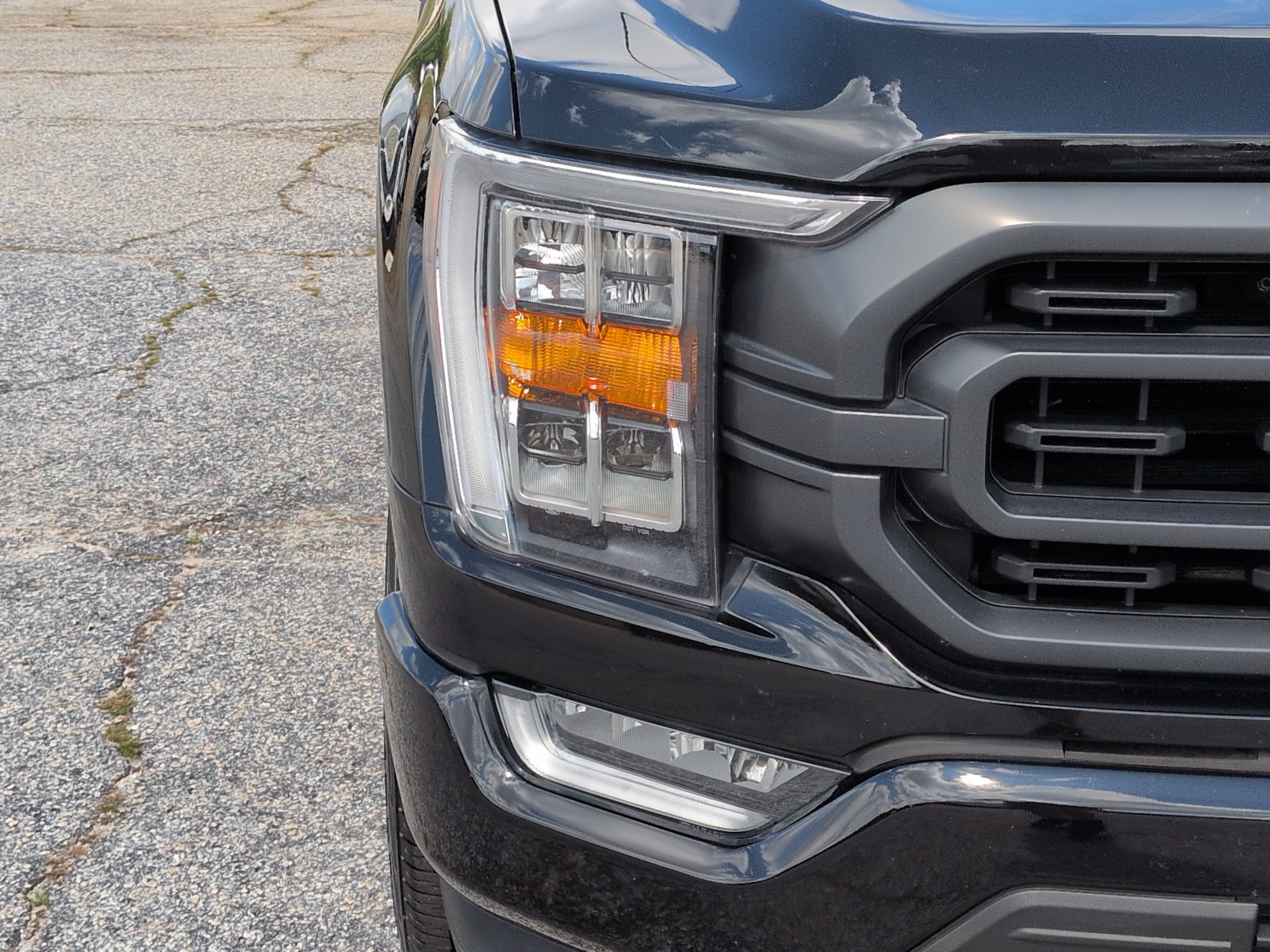 Certified 2021 Ford F150 XLT w/ Equipment Group 302A High AWD/4WD image 8