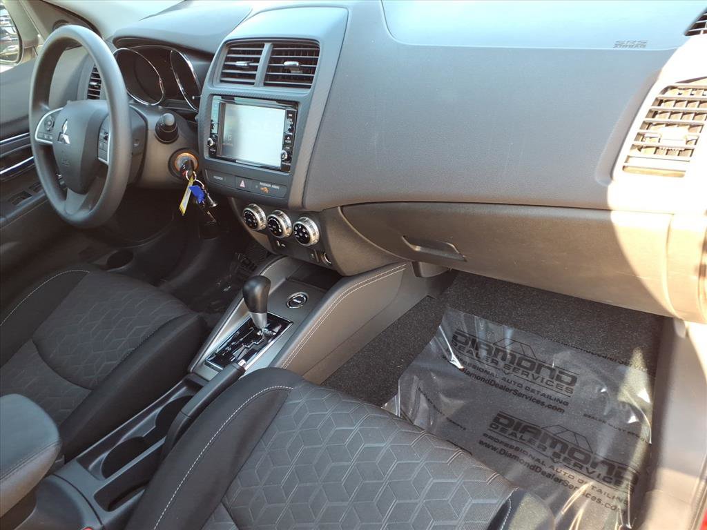 Used 2025 Mitsubishi Outlander Sport AWD image 18