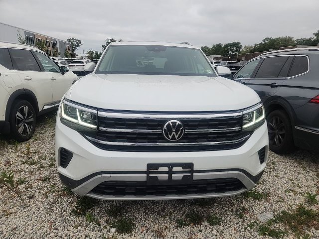 Used 2023 Volkswagen Atlas SEL AWD/4WD image 2