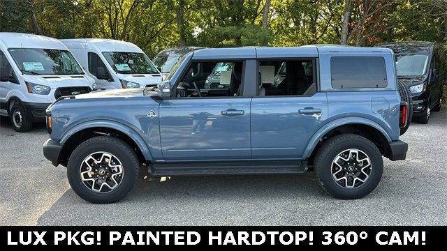 New 2025 Ford Bronco Outer Banks image 3