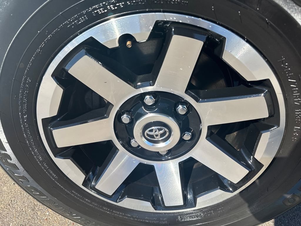 Used 2024 Toyota 4Runner TRD Off-Road Premium image 40