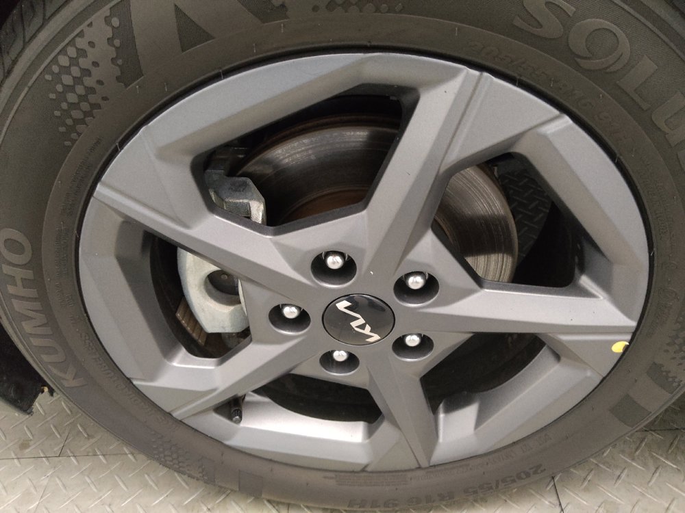 Used 2025 Kia K4 FWD image 31
