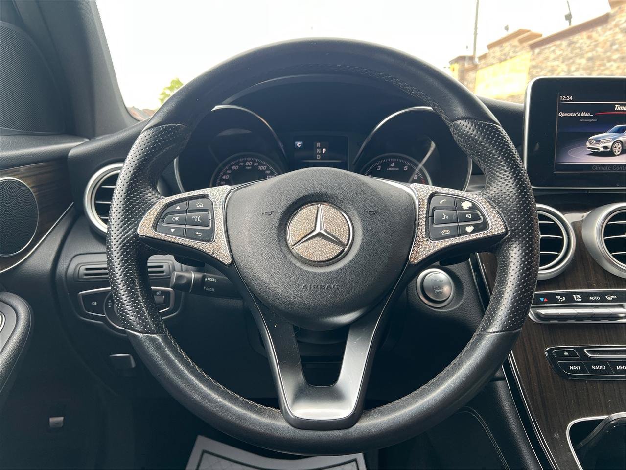 Used 2019 Mercedes-Benz GLC 300 4MATIC image 30