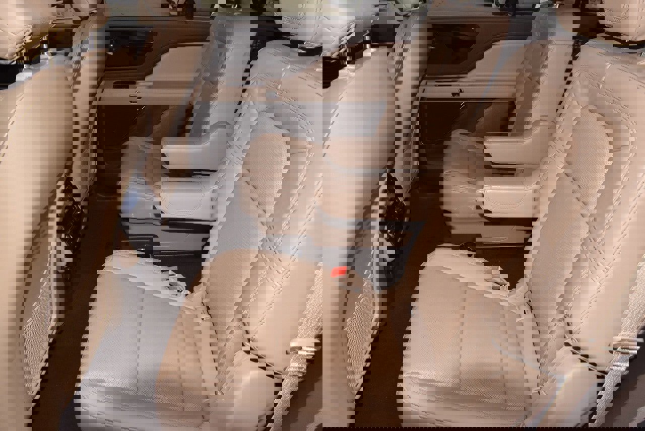 Certified 2023 Lincoln Aviator Reserve w/ Elements Package Plus image 14