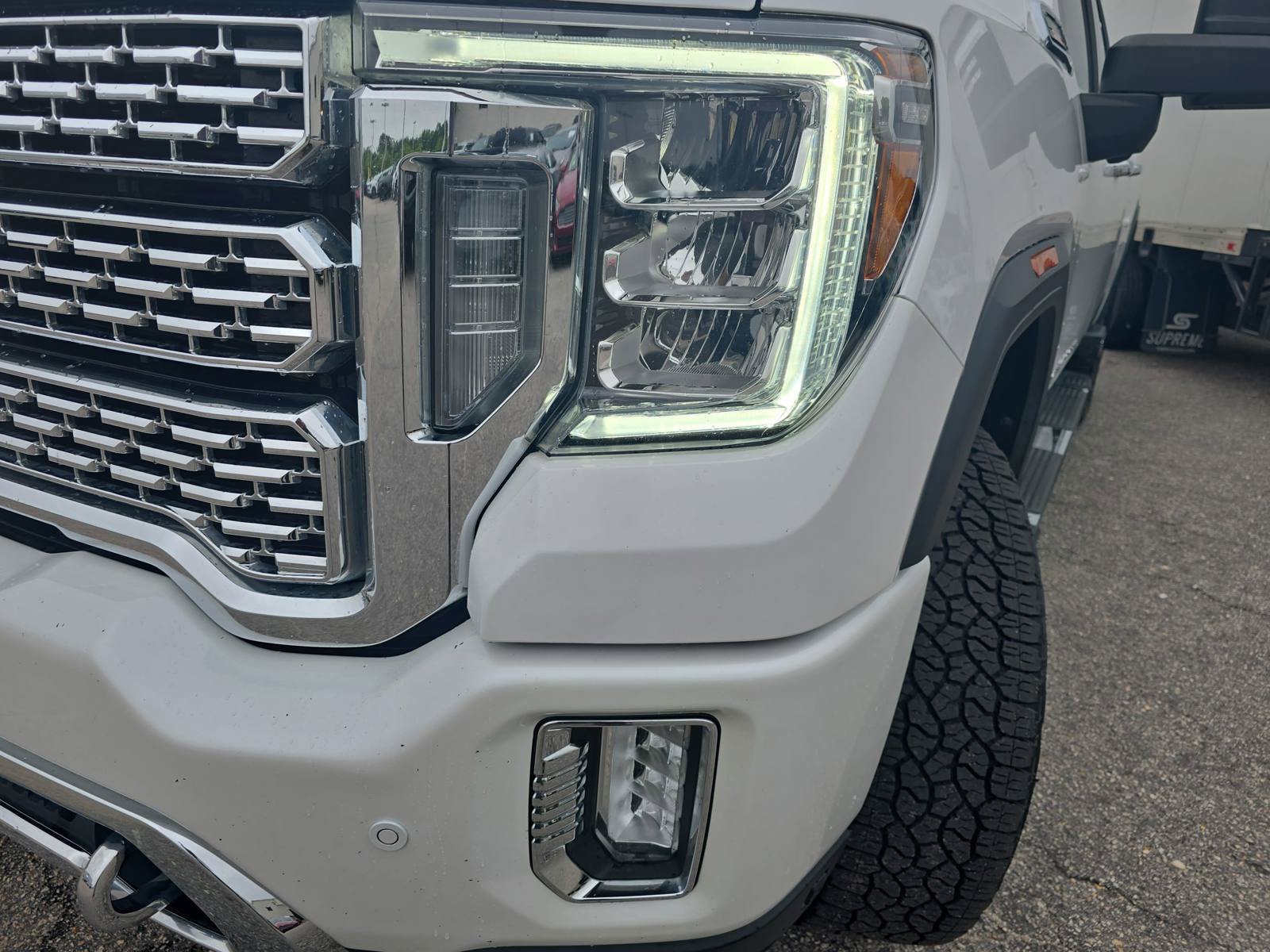 Used 2021 GMC Sierra 2500 Denali w/ Denali Ultimate Package AWD/4WD image 34