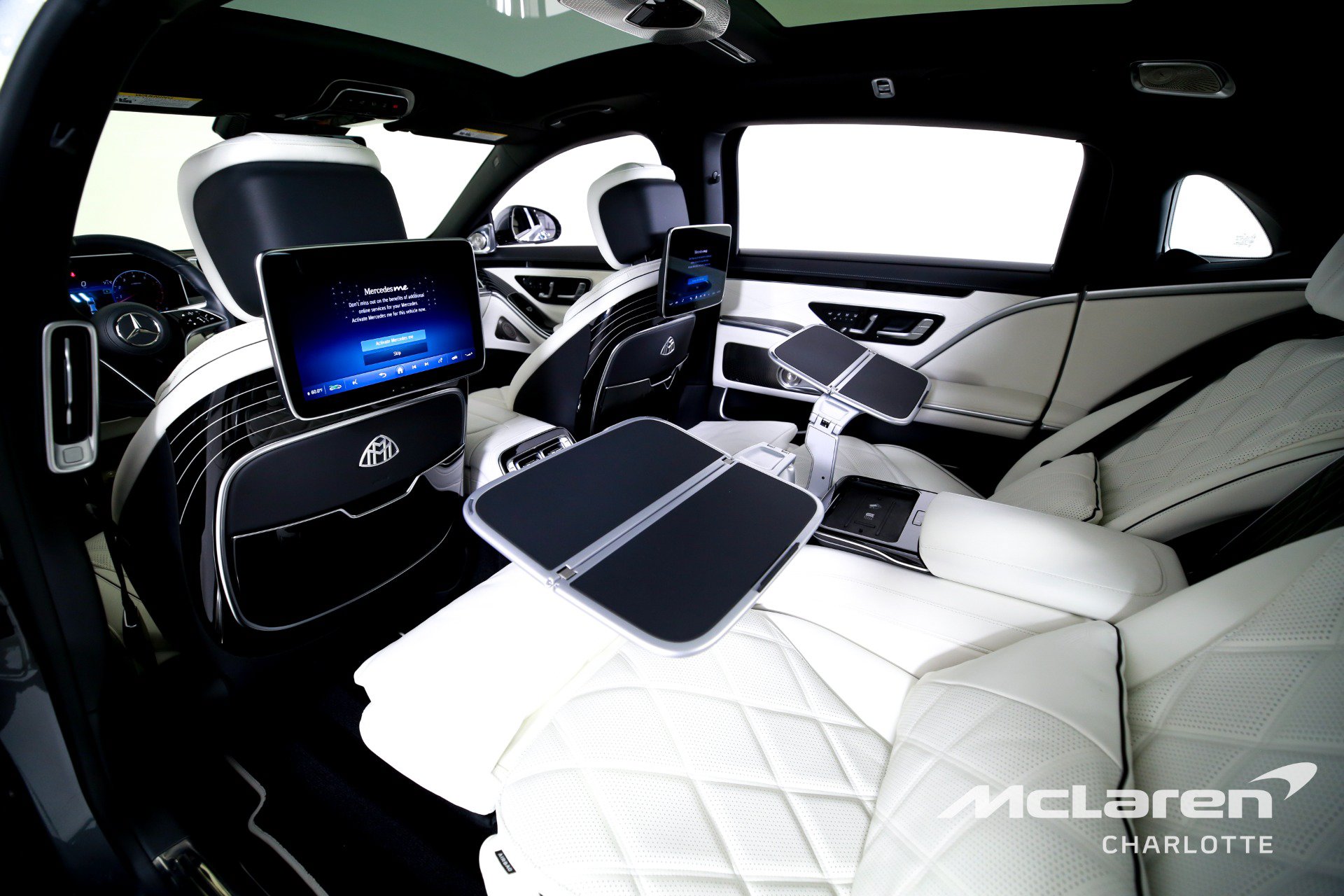 Used 2023 Mercedes-Benz Maybach S 680 4MATIC w/ Manufaktur Leather Package image 18