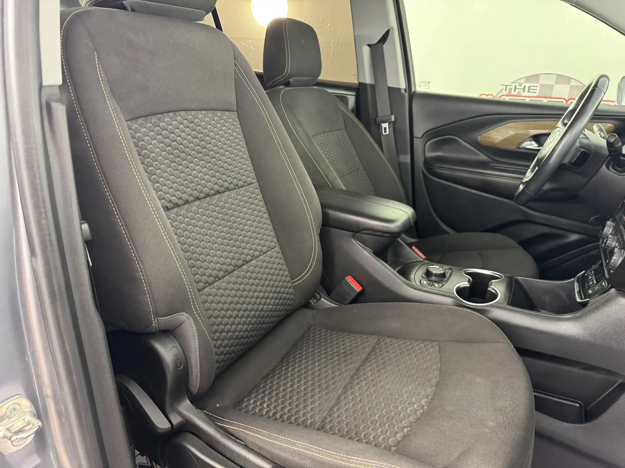 Used 2020 GMC Terrain SLE w/ Driver Convenience Package FWD image 33