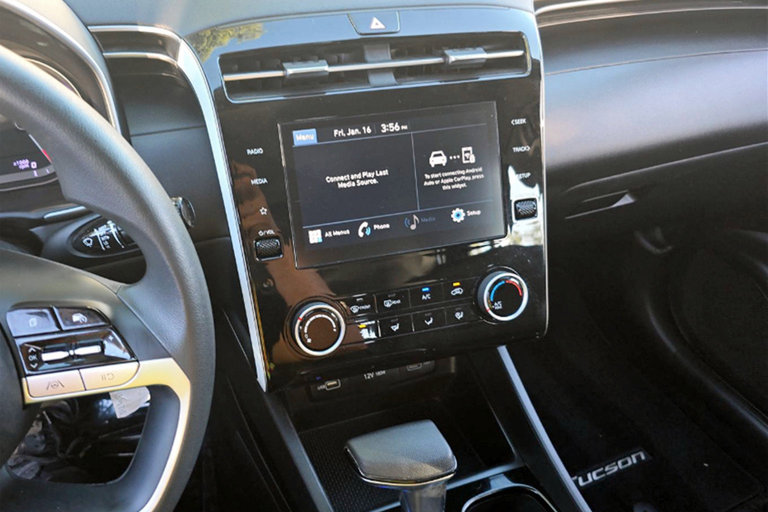 Used 2022 Hyundai Tucson SE w/ Cargo Package image 8