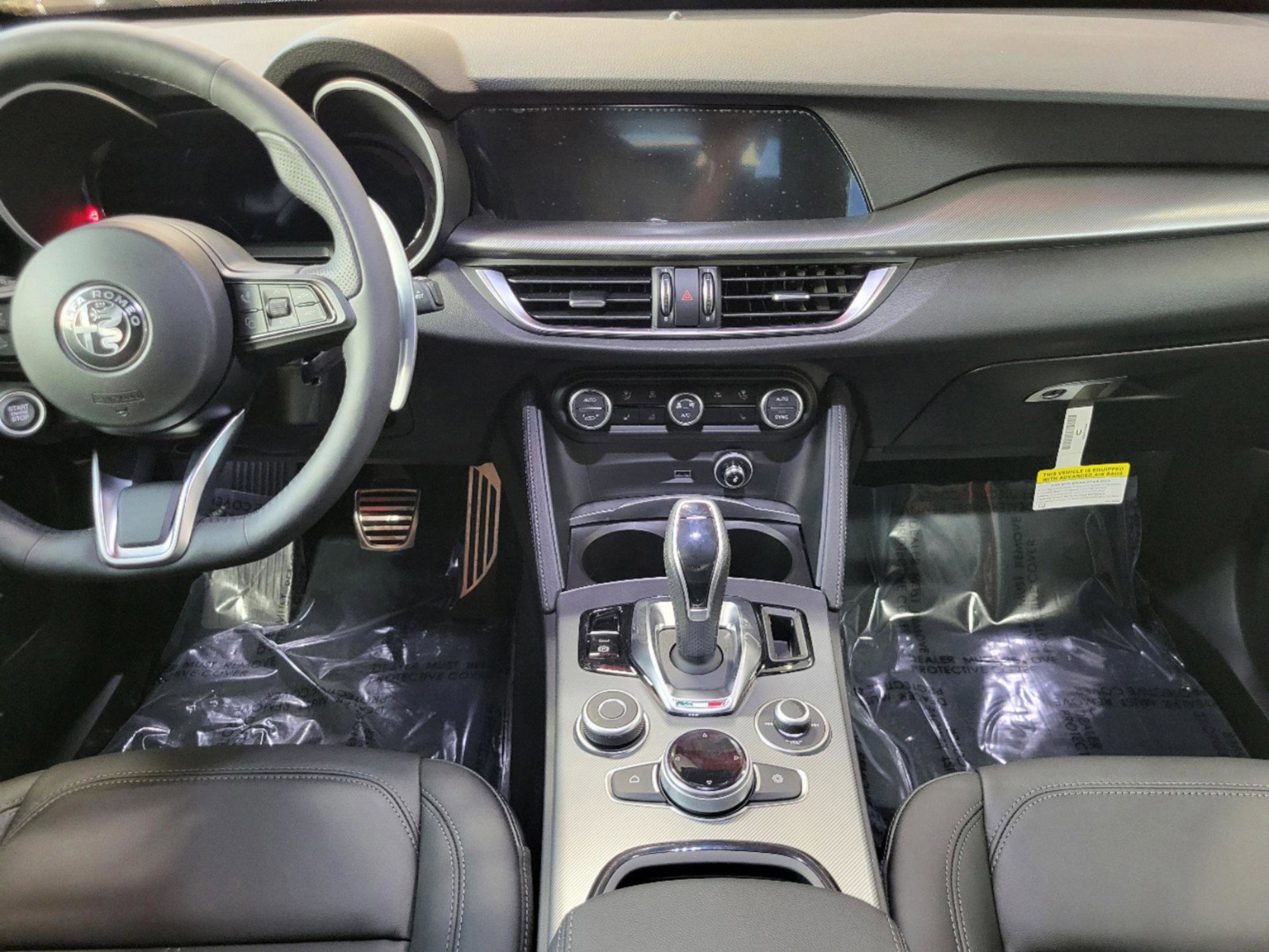 New 2025 Alfa Romeo Stelvio Sprint image 22