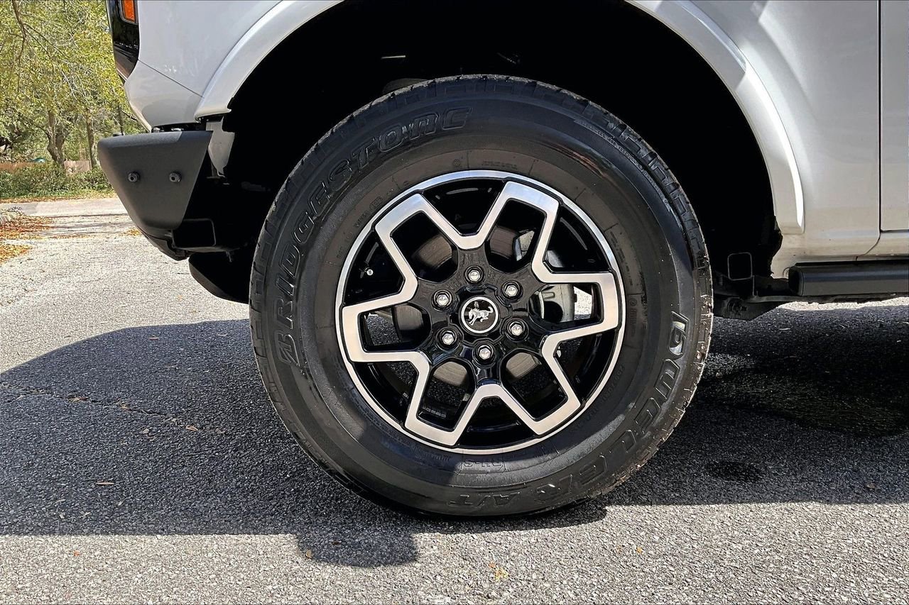 Used 2023 Ford Bronco Outer Banks image 31