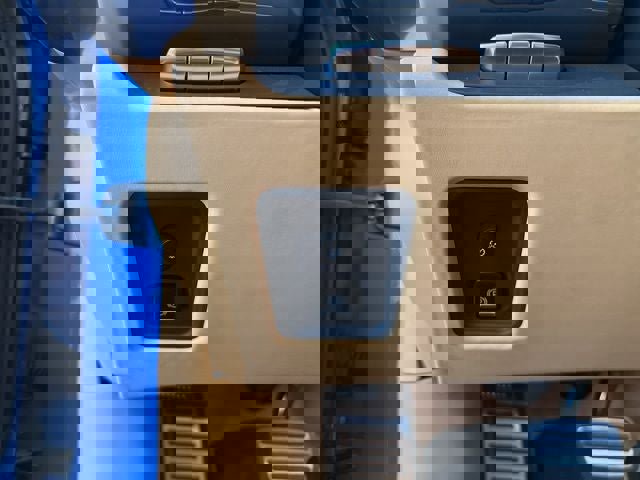 Used 2023 Chevrolet Corvette Stingray Premium Conv w/ Z51 Performance Package image 24