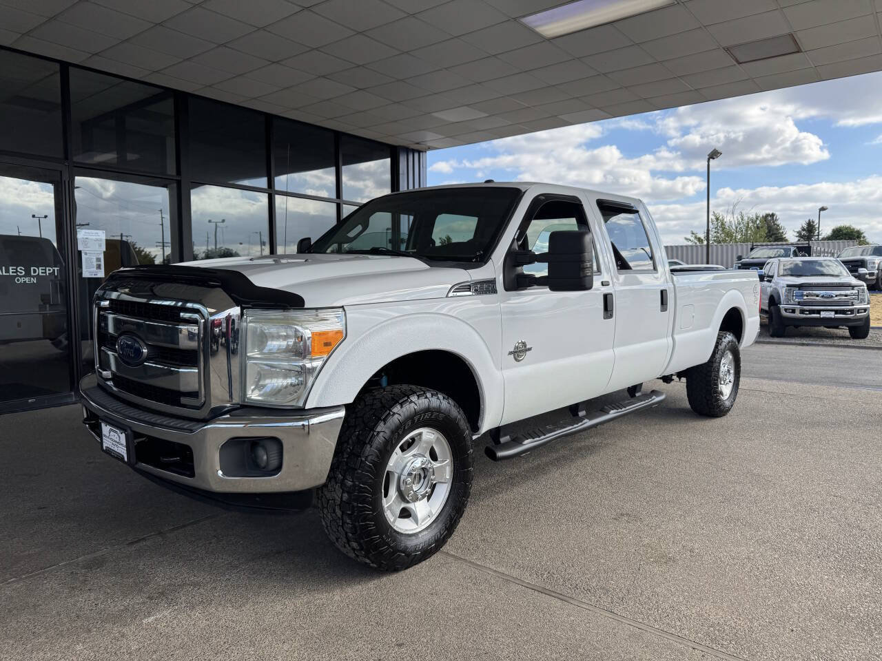Used 2013 Ford F350 XLT w/ Camper Pkg AWD/4WD image 9
