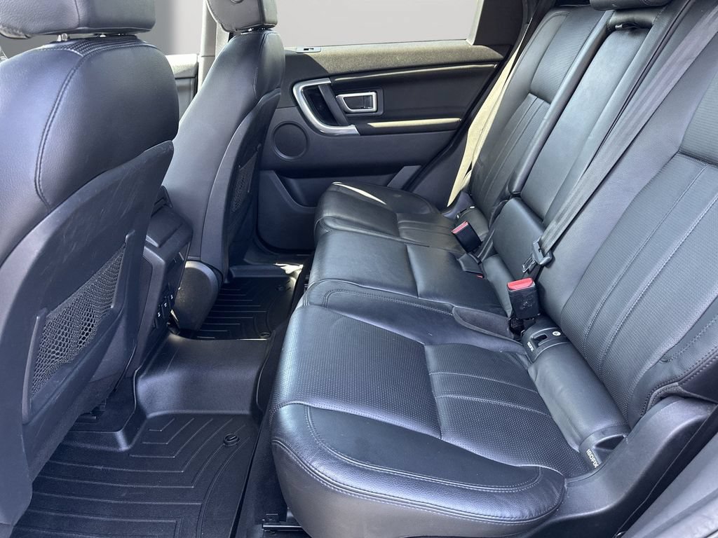 Used 2016 Land Rover Discovery Sport HSE AWD/4WD image 19