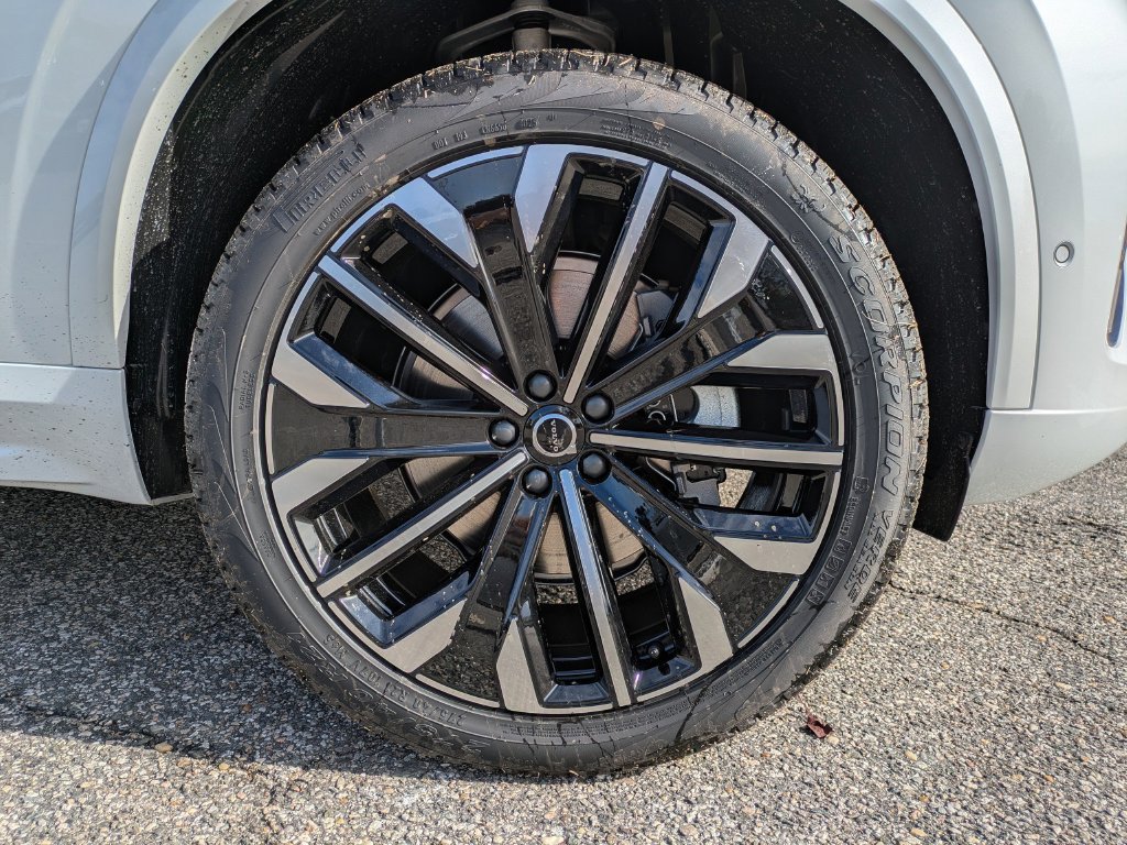 New 2026 Volvo XC90 B6 Ultra w/ Protection Package AWD/4WD image 11
