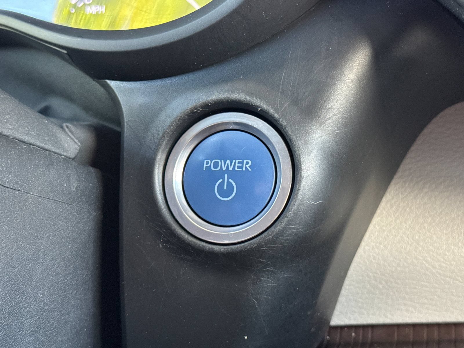 Used 2022 Toyota Sienna XLE FWD image 23