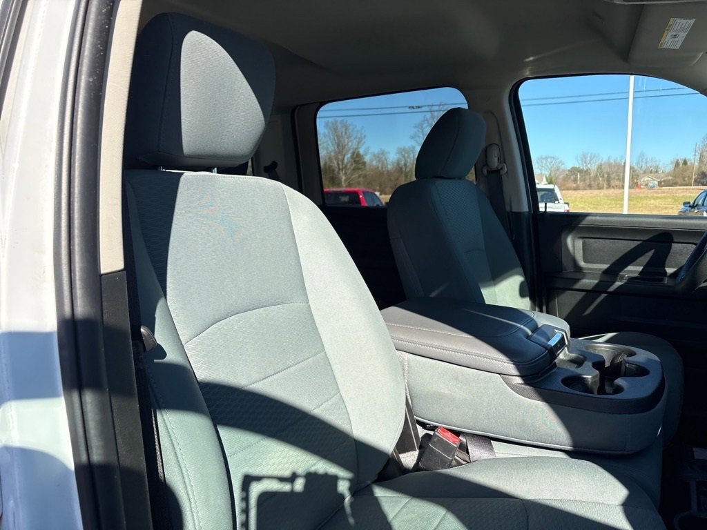 Used 2018 RAM 2500 Tradesman w/ Chrome Appearance Group image 8