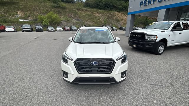 Used 2023 Subaru Forester Premium AWD/4WD image 9