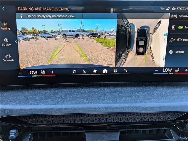 Used 2026 BMW 330i Sedan w/ Premium Package image 12