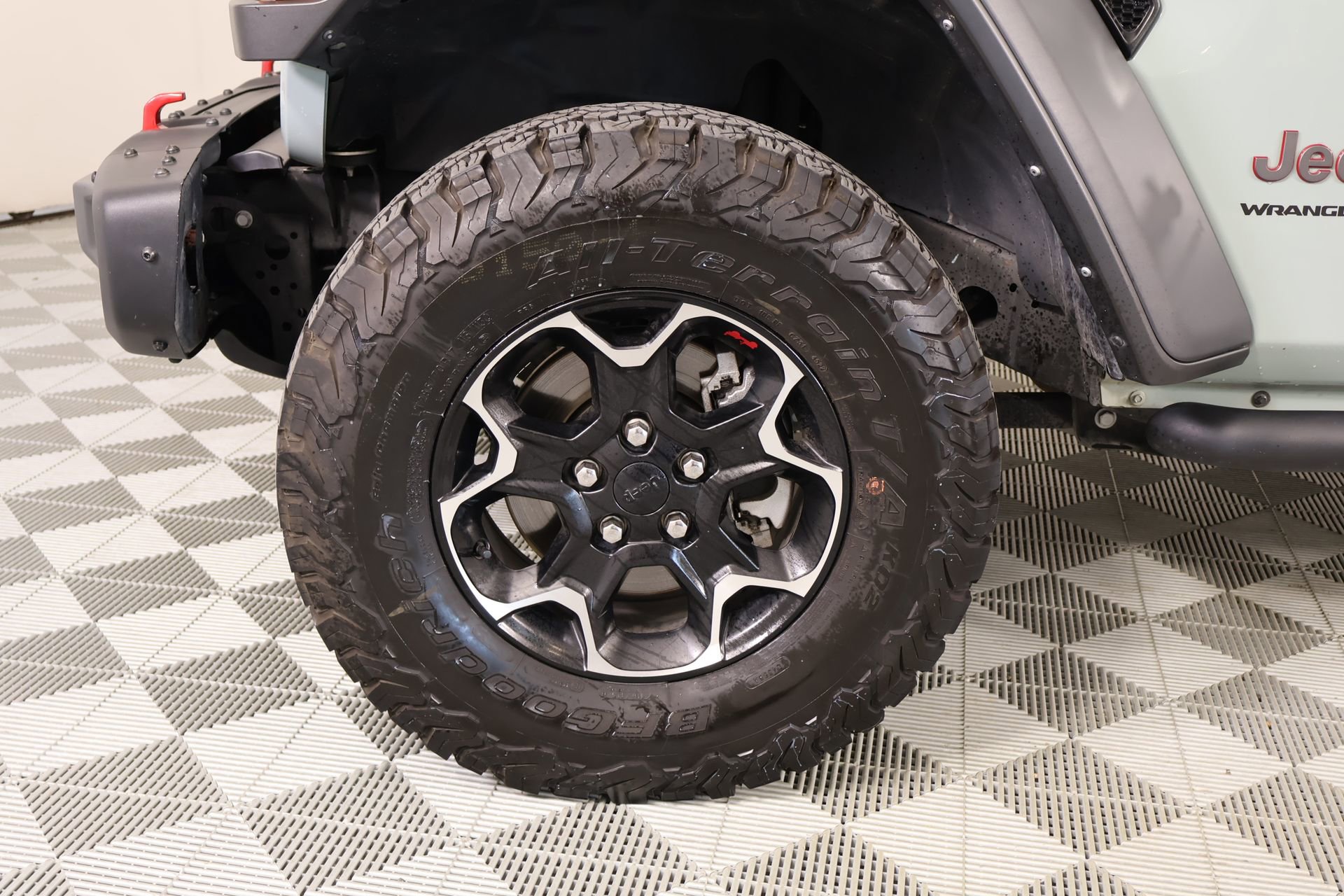 Used 2023 Jeep Wrangler Unlimited Rubicon w/ LED Lighting Group AWD/4WD image 18