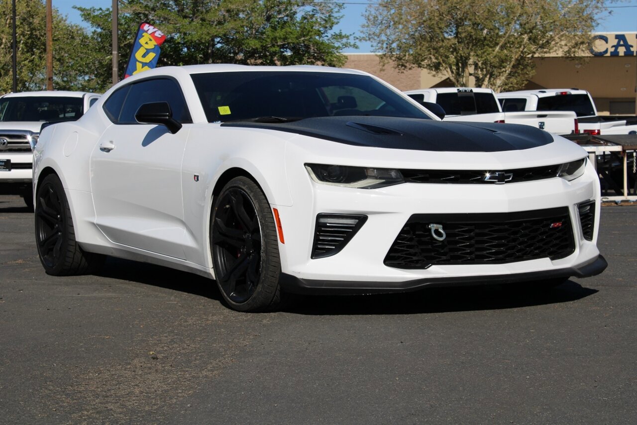 Used 2018 Chevrolet Camaro SS RWD image 1