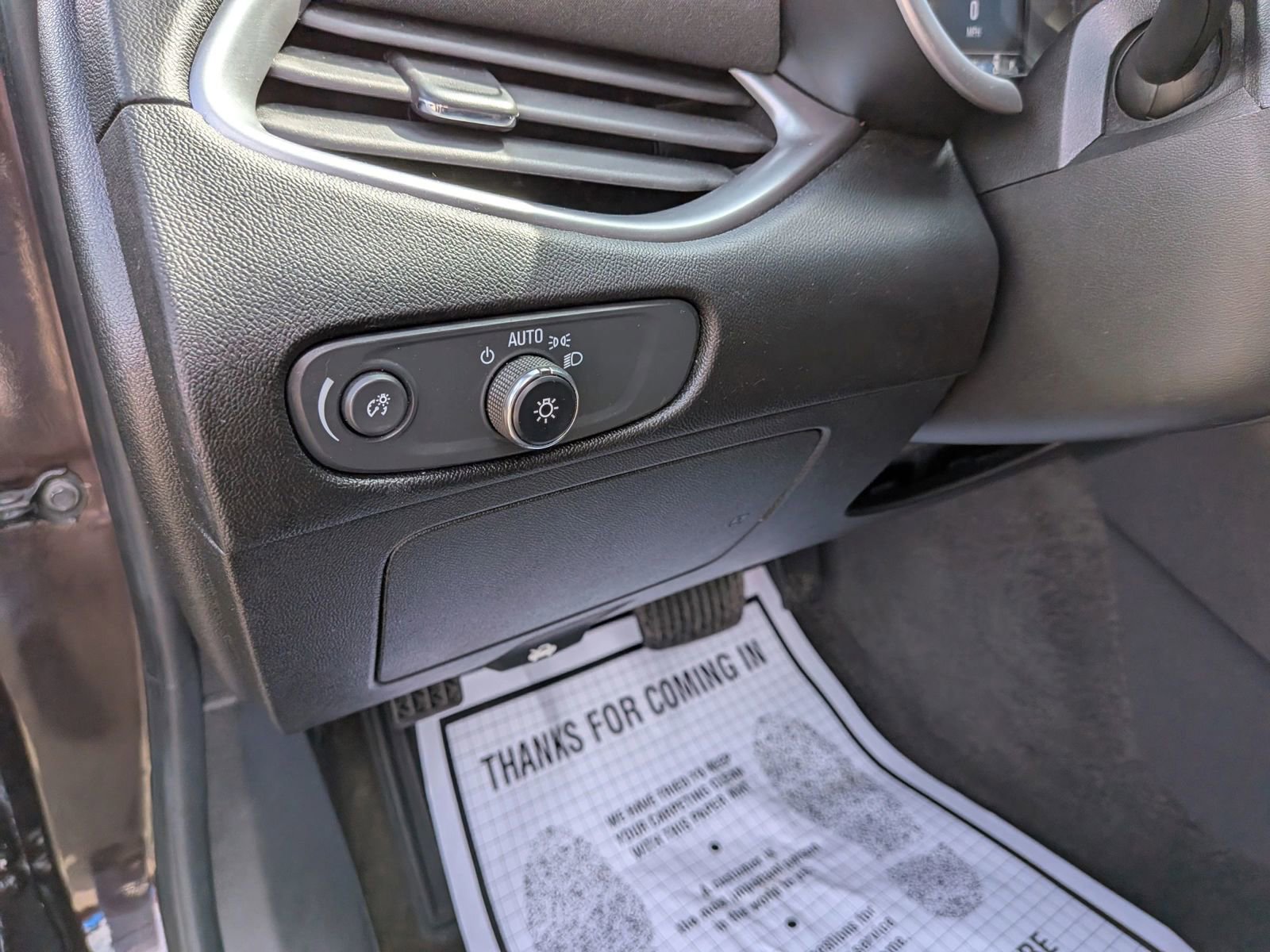 Used 2020 Chevrolet Malibu RS image 36