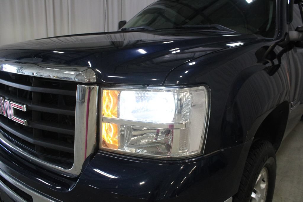 Used 2009 GMC Sierra 2500 SLT w/ Entertainment Package AWD/4WD image 31