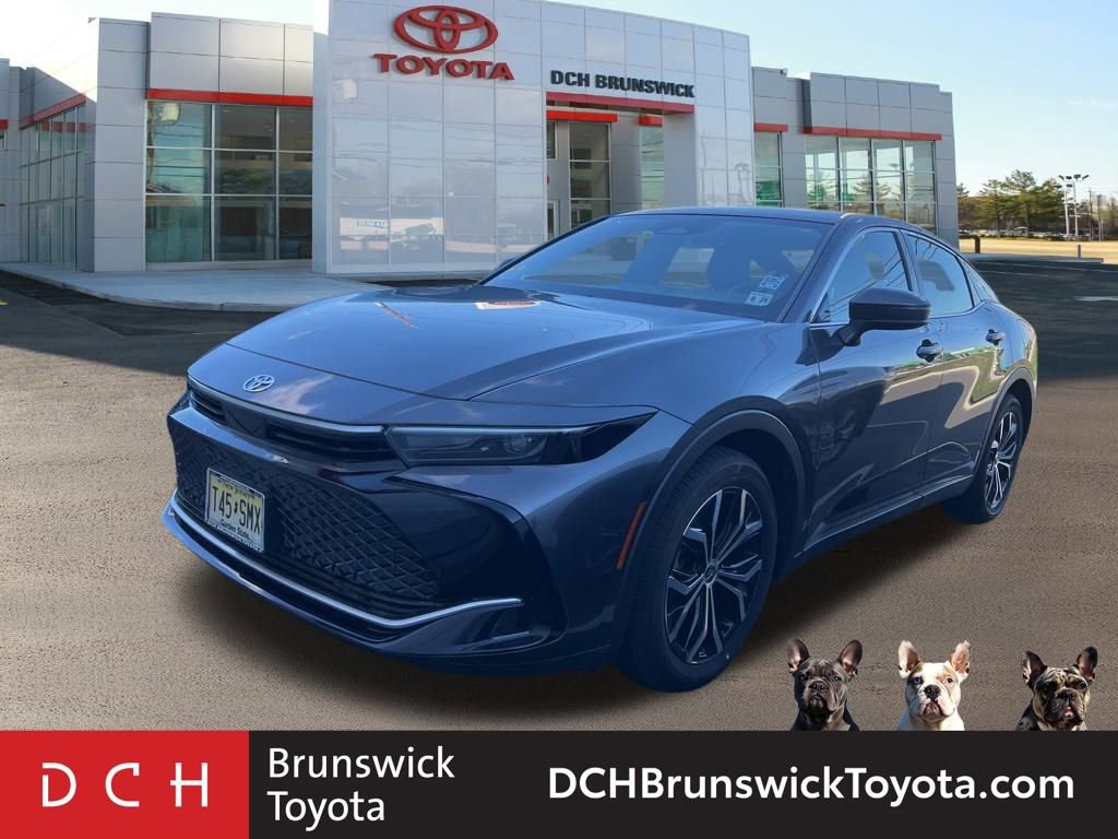 Used 2023 Toyota Crown XLE