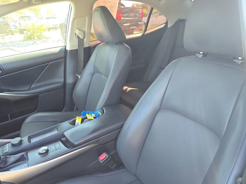 Used 2020 Lexus IS 300 image 15