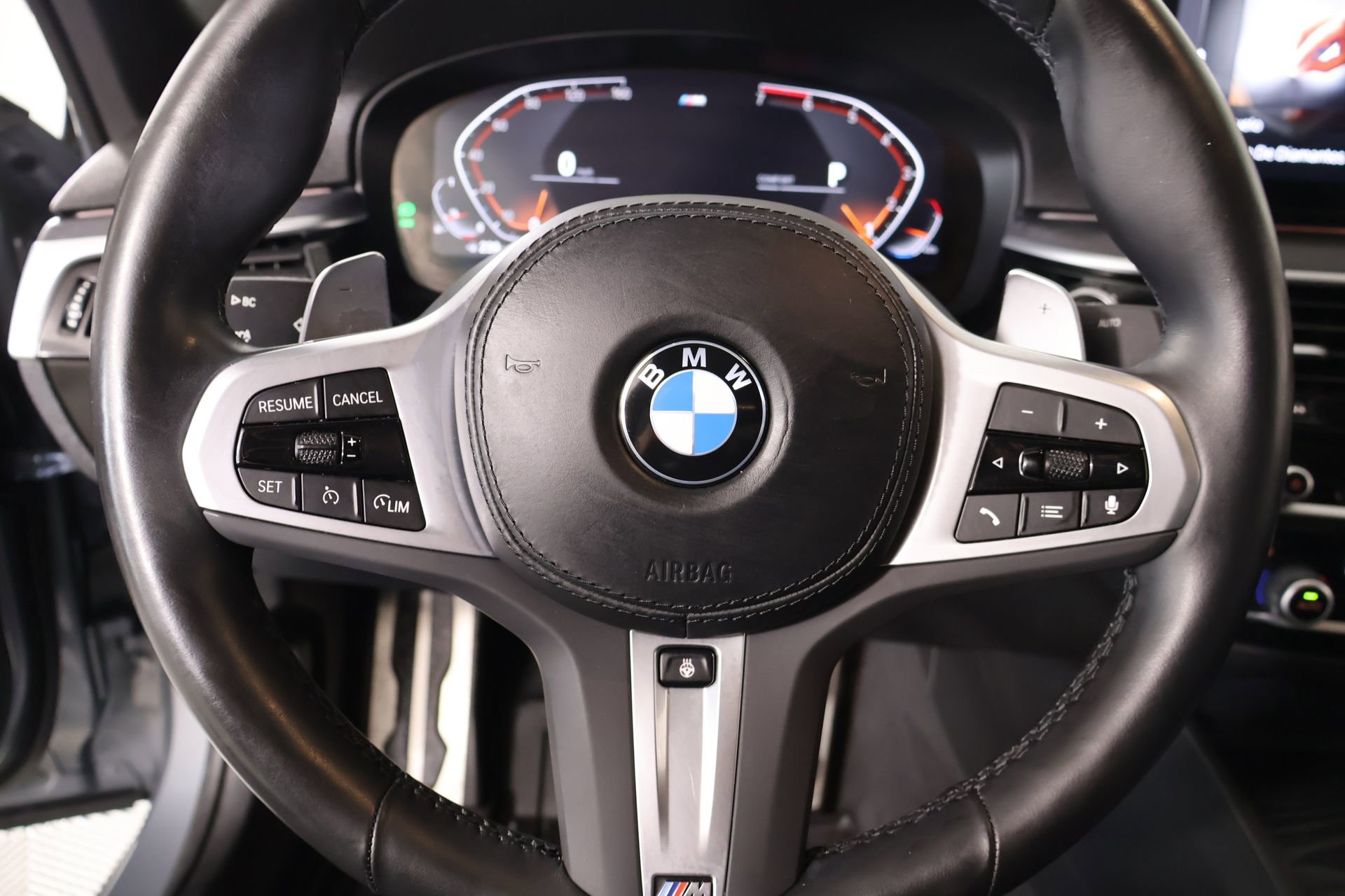 Used 2023 BMW 530i w/ M Sport Package RWD image 3