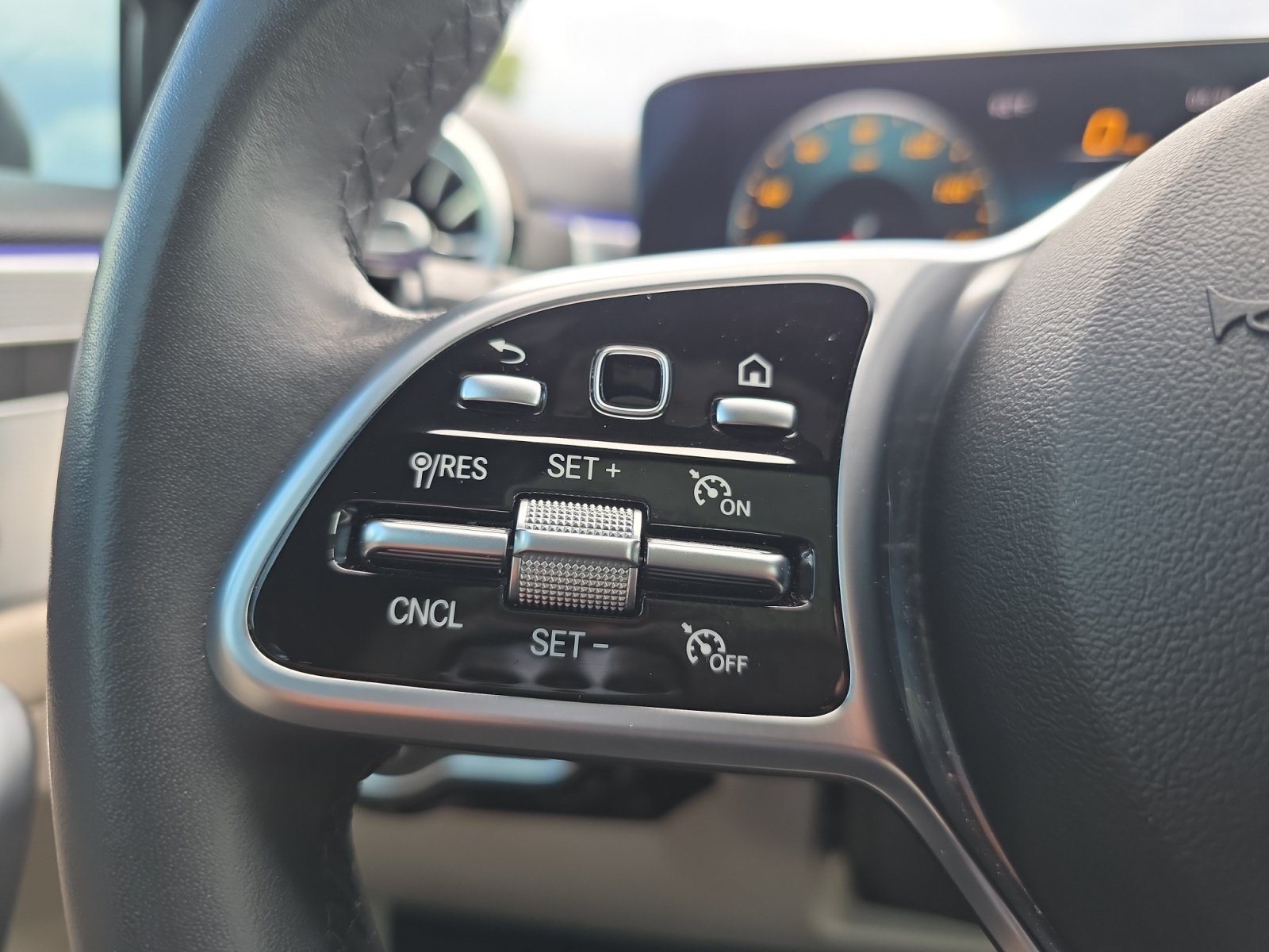 Used 2021 Mercedes-Benz A 220 4MATIC w/ Premium Package image 17